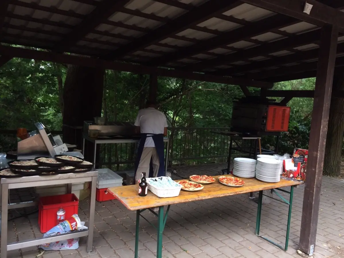 Modernes Pizza-Catering für Privatfeiern